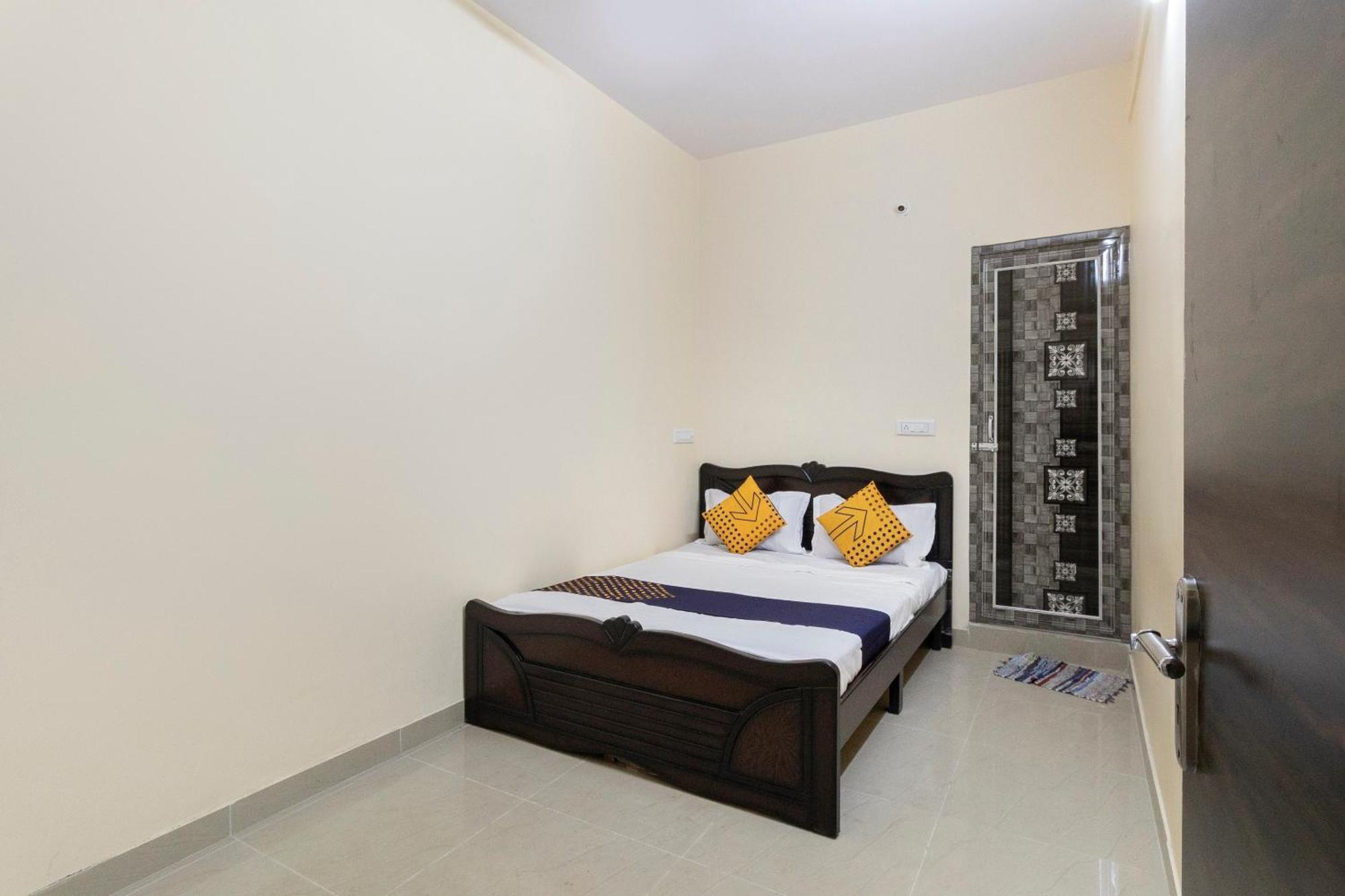 Spot On Ssr Lodging And Boarding Bengalúr Exteriér fotografie